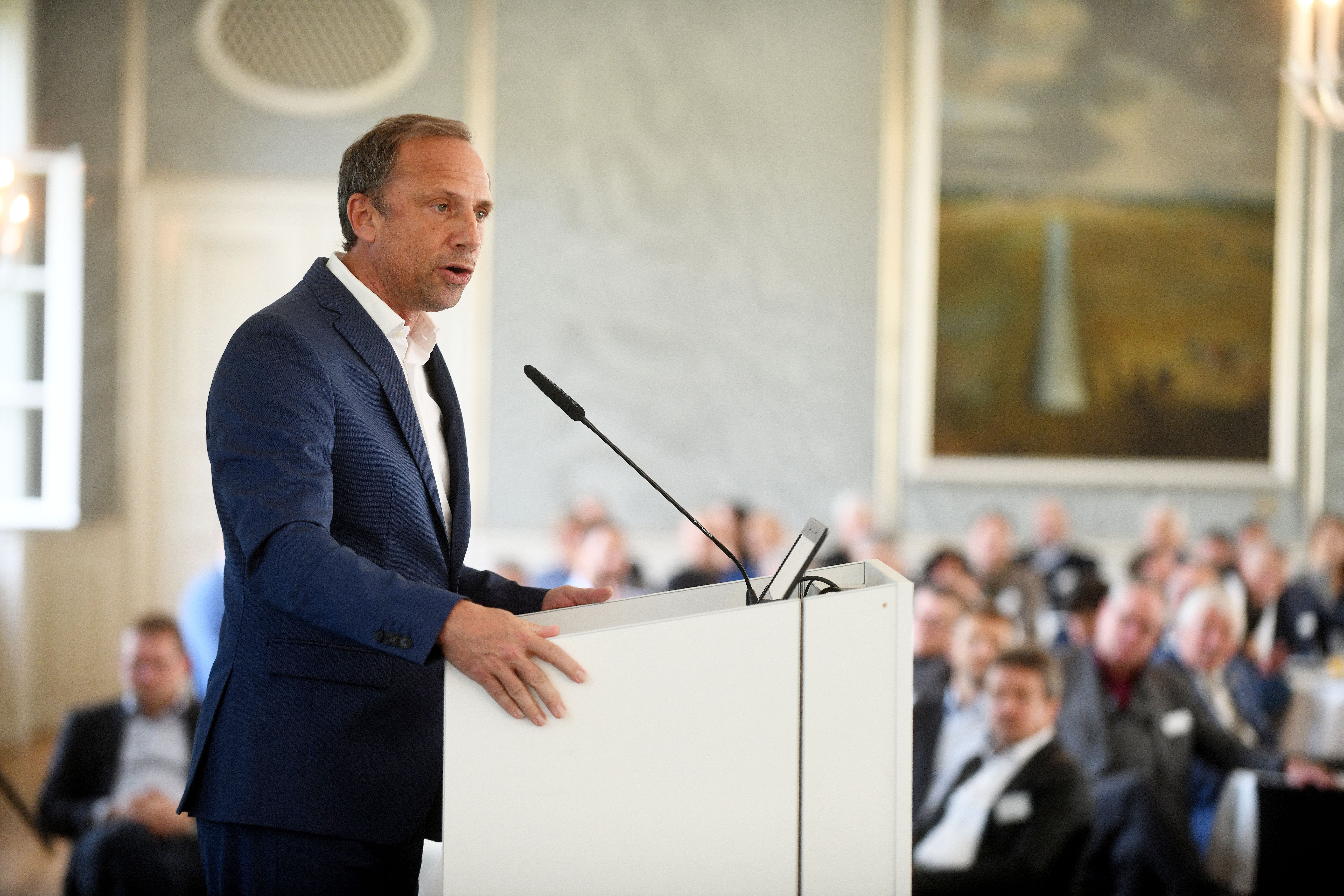 Umweltminister Thorsten Glauber spricht beim Netzwerktreffen